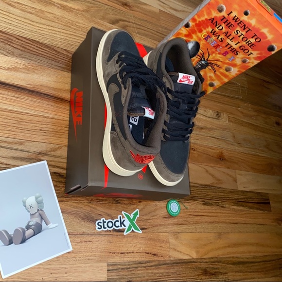 Travis Scott Low size 9.5 - Picture 4 of 4